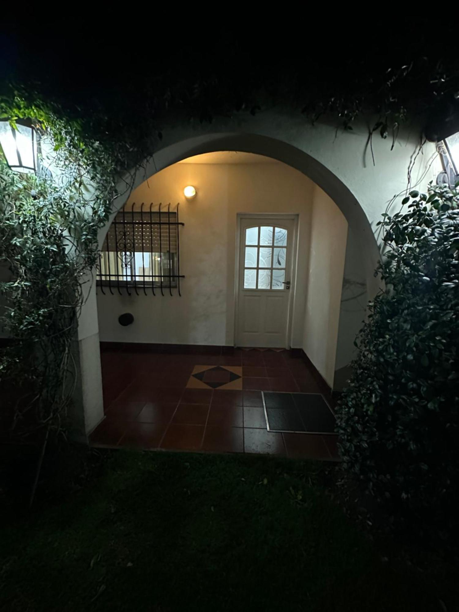 Lpr Express Eze Airport Hotel Monte Grande Exterior foto